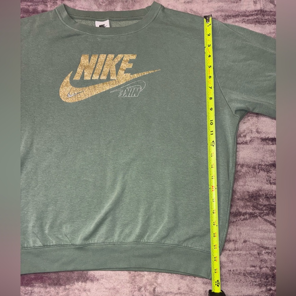 Nike Sportswear Sweater Sage Green Gold Glitter Logo